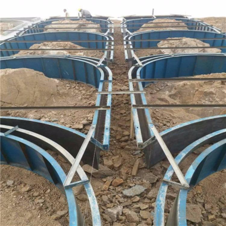 1586820210985255.jpg 拱形護坡模具3.jpg