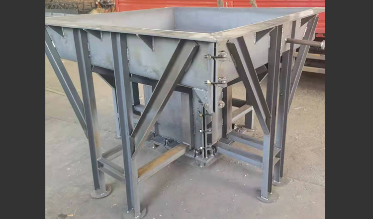 1646779970168803.jpg 鋼結構基礎墩模具.jpg